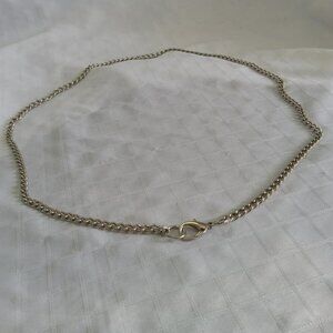 Pretty belt with high quality chain in a silver color 33 inches